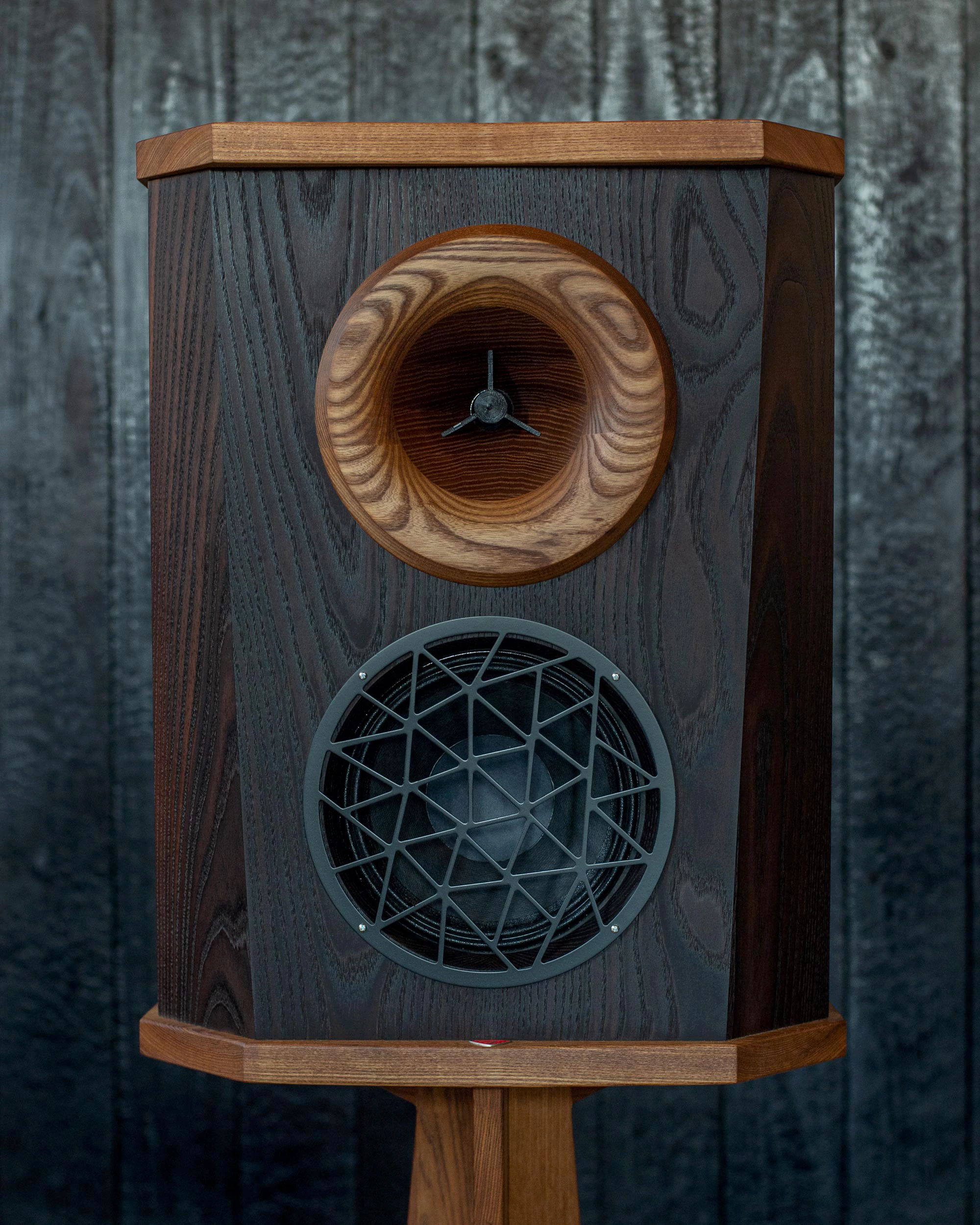 DeVille Loudspeaker - Fleetwood Sound Company by OMA
